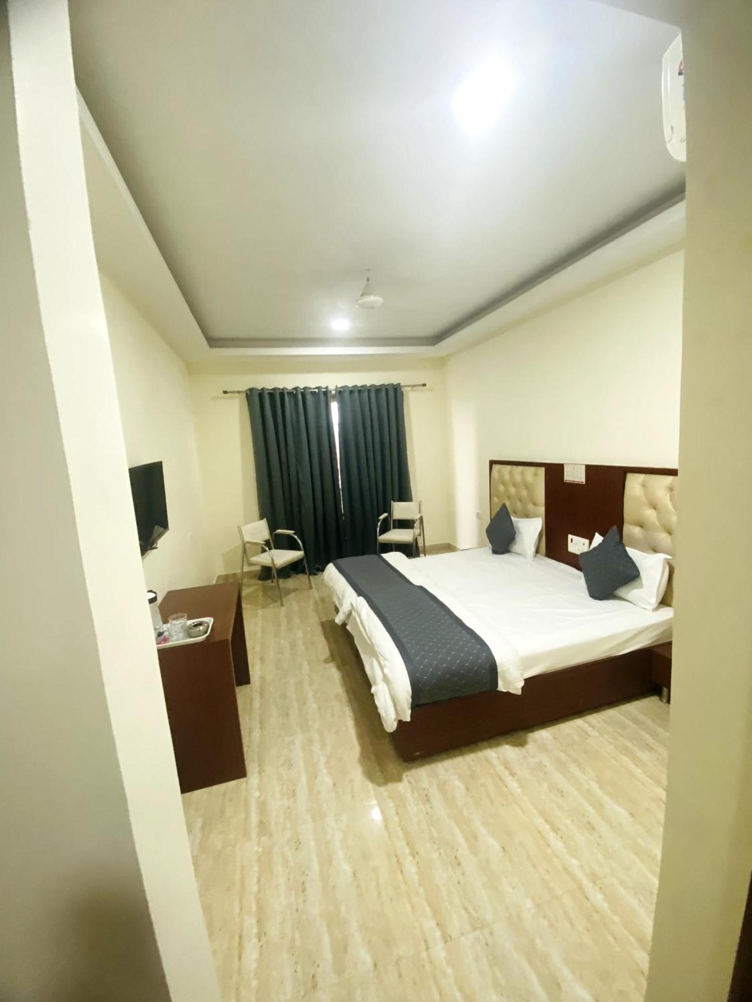 Mastana P Guest House - Varanasi — Photos 3