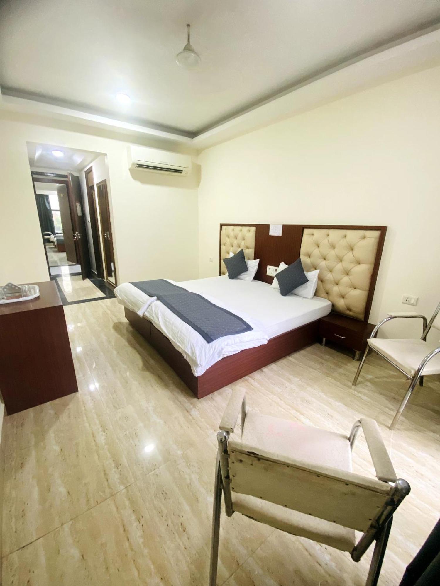 Mastana P Guest House - Varanasi — Photos 1